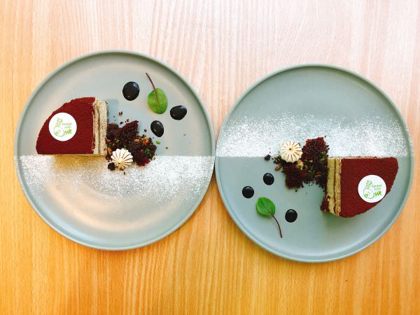 森林小徑文心店享受美食